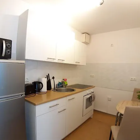 Lea Zentrum Nord Apartman *